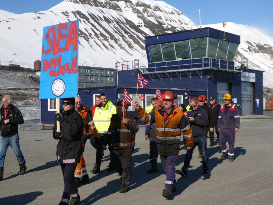 Ingenting å si på stemningen i borgertoget i Svea.