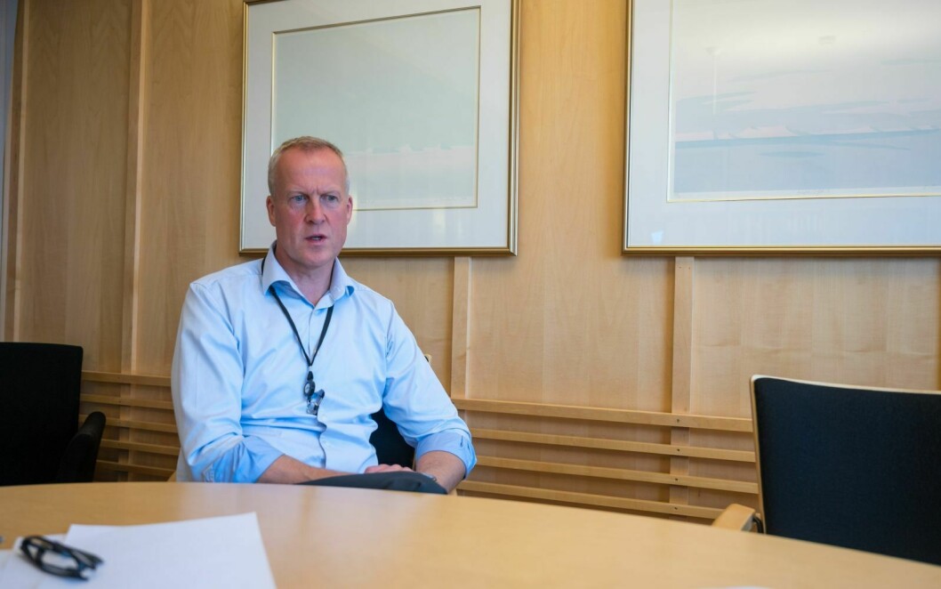 Sysselmester Lars Fause sier at hans fullmakter på Svalbard er de samme.