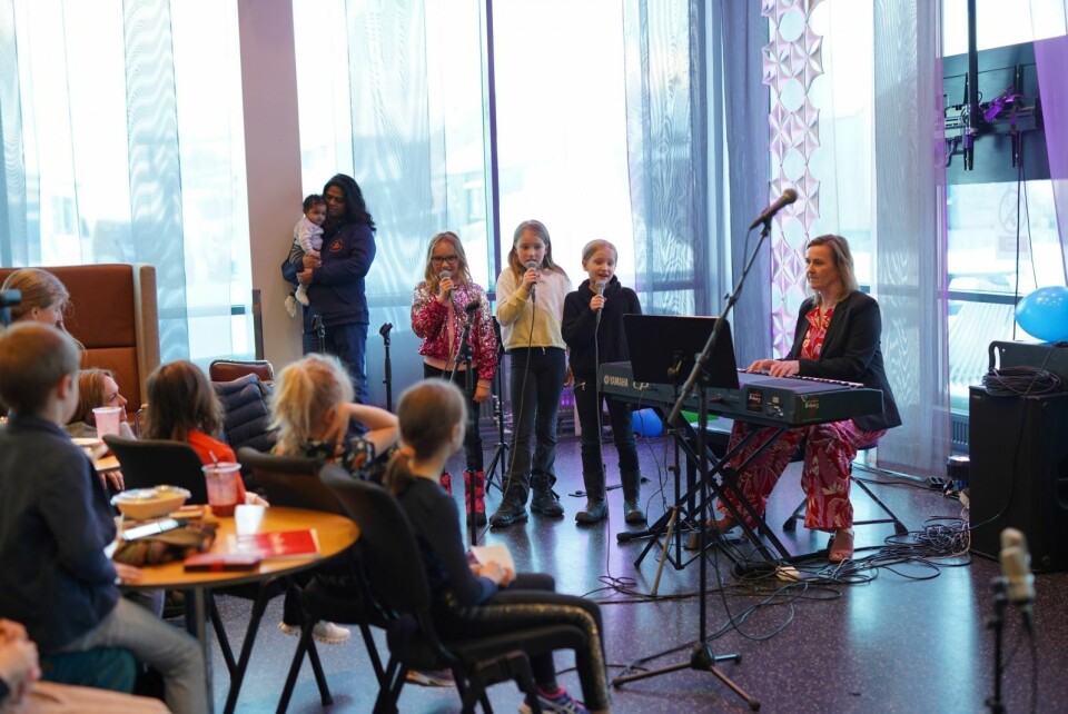 Syngedamer: Ny trio oppsto på Rabalder. Syngedamer: Ny trio oppsto på Rabalder.