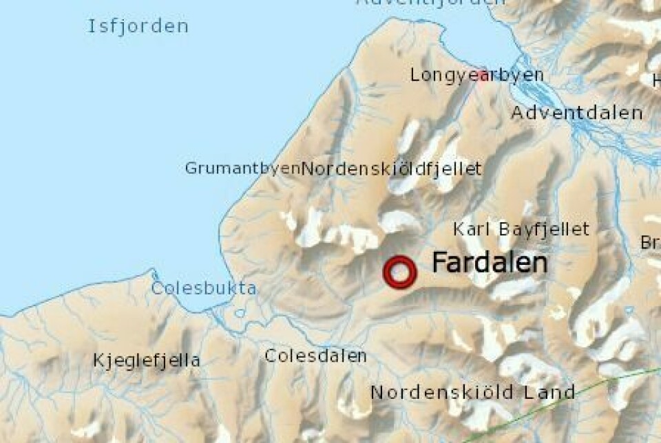 Ulykken skjedde fredag kveld i Fardalen, noen kilometer sør for Longyearbyen.