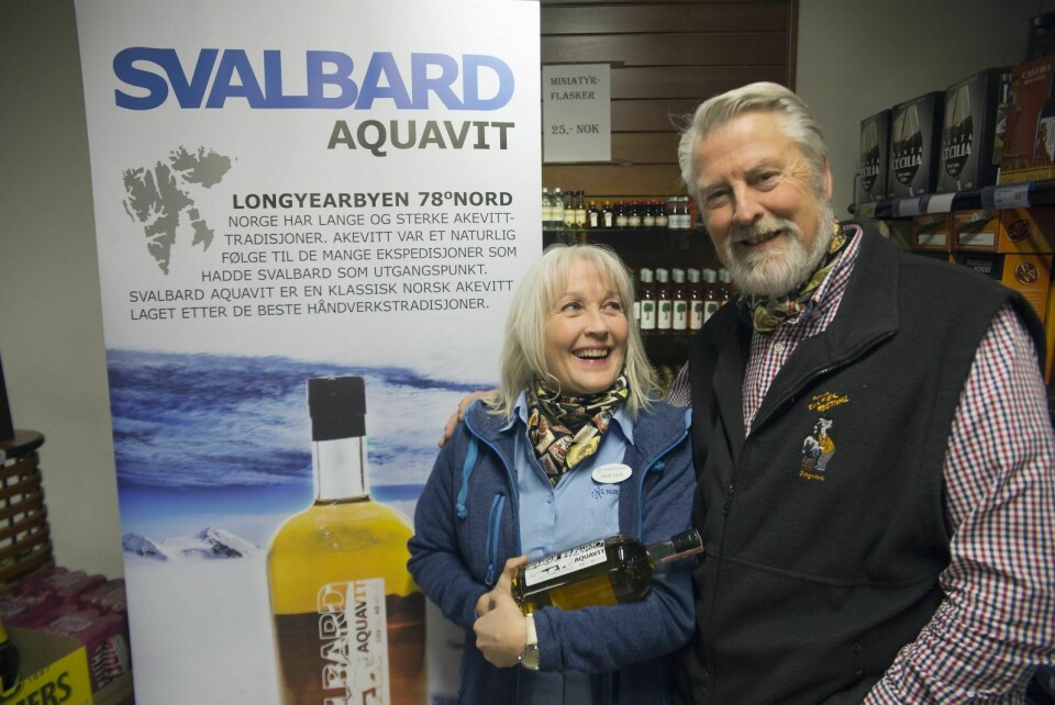 Aquavit connoisseur Halvor Heuch has assisted Vigdis Folde in making Foldes dream come true. From today customers can buy the Svalbard aquavit at Nordpolet.