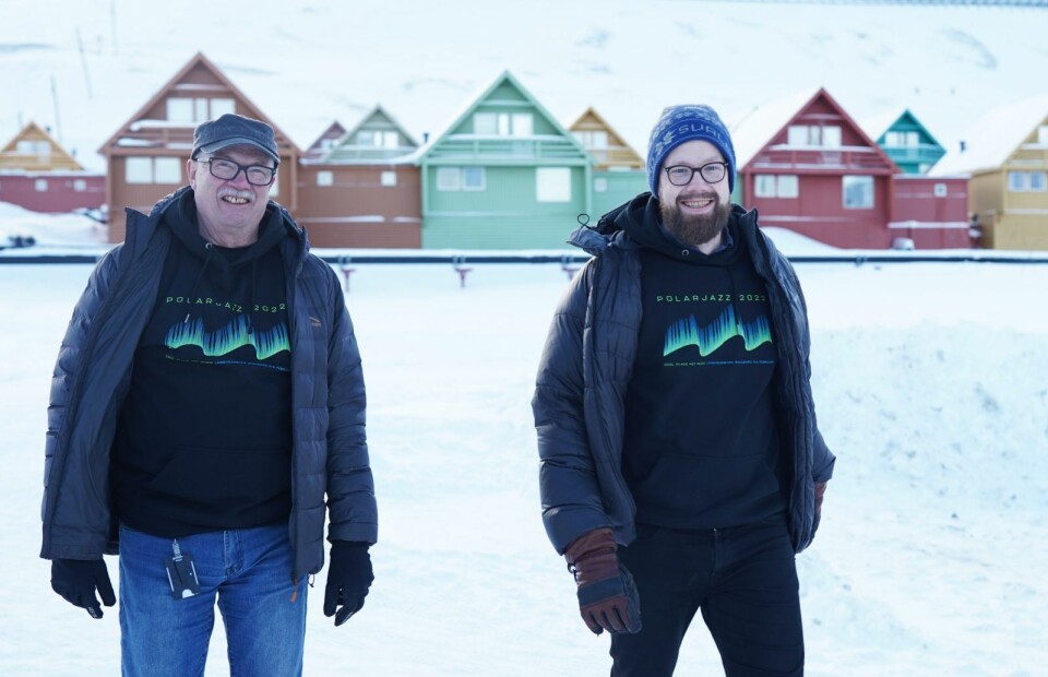 Avtroppende og den nye: Lasse S. Hansen (t.v.) slutter som leder av Polarjazz. Arvtageren blir Espen Klungseth Rotevatn. Avtroppende og den nye: Lasse S. Hansen (t.v.) slutter som leder av Polarjazz. Arvtageren blir Espen Klungseth Rotevatn.