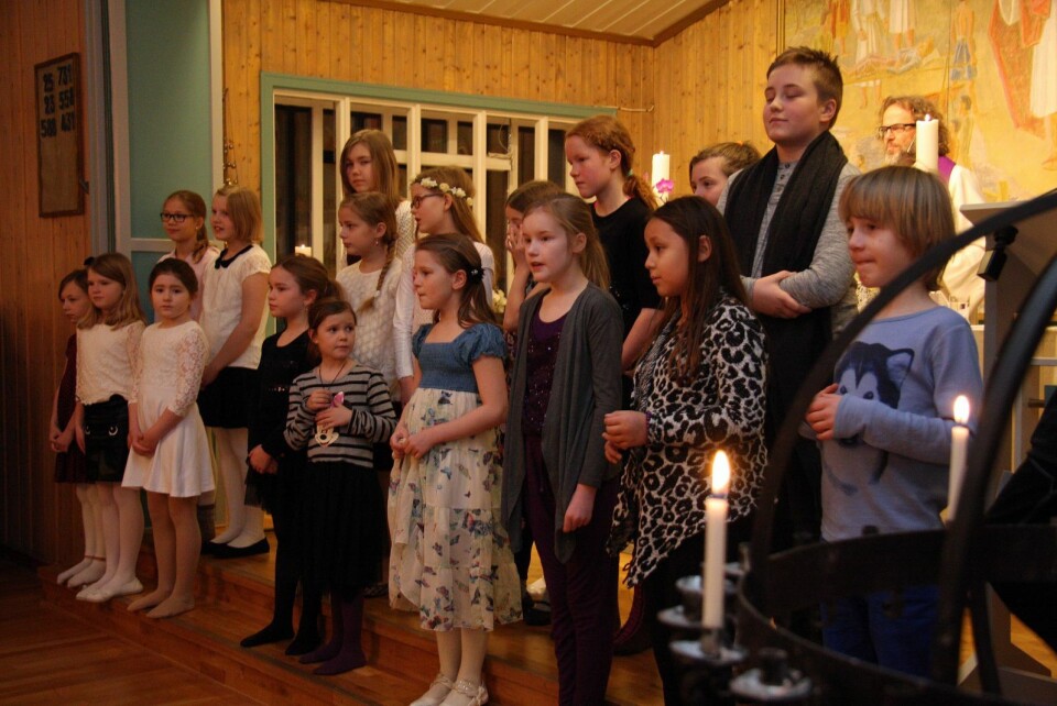 Polargospel sørget for sang i Svalbard kirke under inngangen til advent. Polargospel sørget for sang i Svalbard kirke under inngangen til advent.