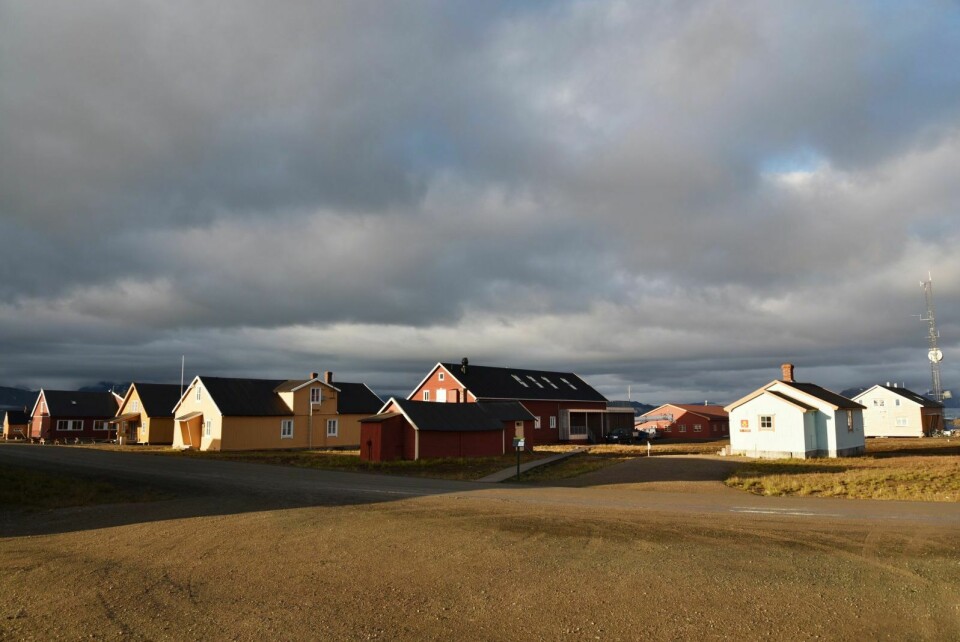 Vernet: Ny-Ålesund har den største samlingen av vernede bygninger på Svalbard – til sammen 29 hus. 23 av bygningene er i bruk.
