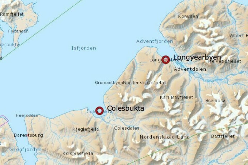 Bålet var ulovlig gjort opp ved en av bygningene i Colesbukta som er definert som kulturminne. Bålet var ulovlig gjort opp ved en av bygningene i Colesbukta som er definert som kulturminne.