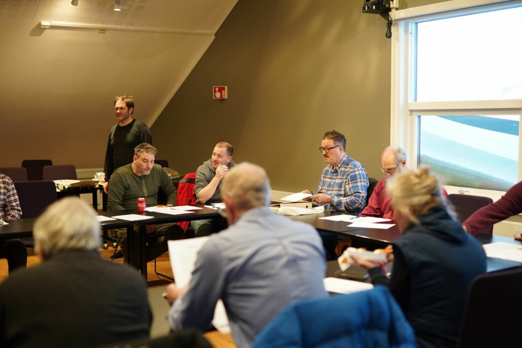 Gemyttlig: Stemingen var god før årsmøtet i Svalbard Arbeiderparti startet. Det forandret seg. Gemyttlig: Stemingen var god før årsmøtet i Svalbard Arbeiderparti startet. Det forandret seg.