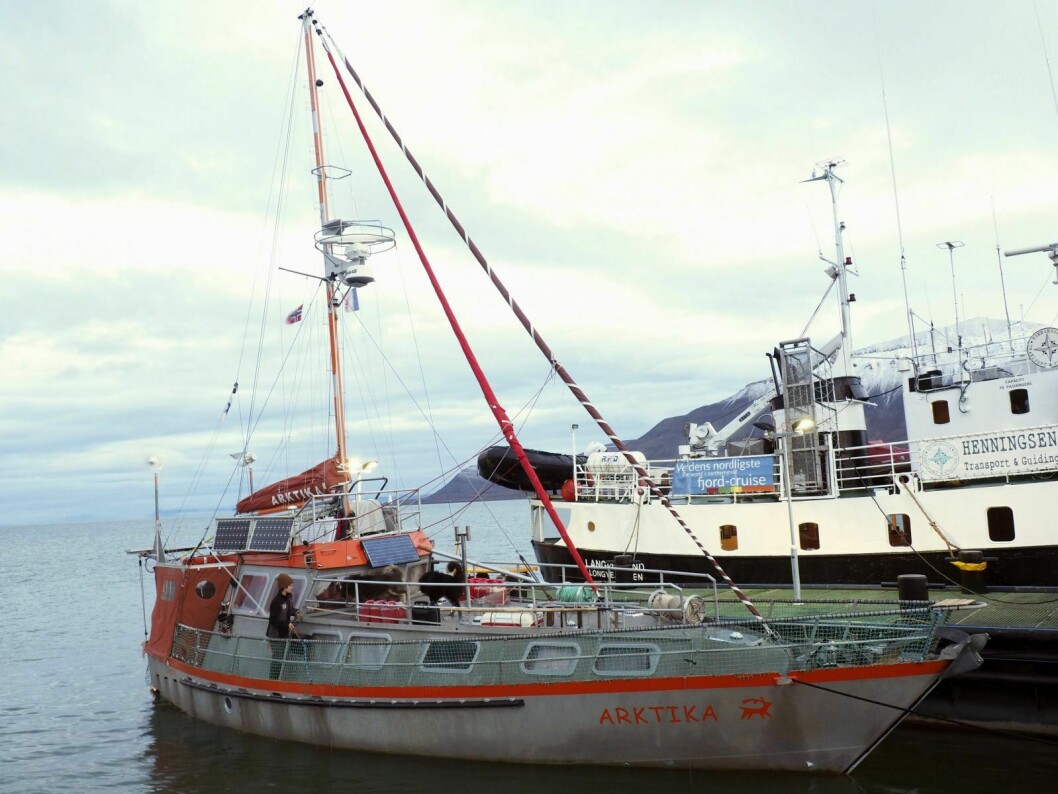 Kapteinen på seilbåten «Arktika» må møte i Nord-Troms tingrett etter å ha nektet å vedta et forelegg på 25.000 kroner.