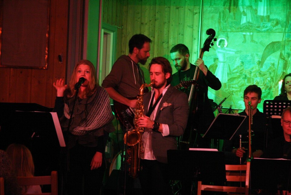 Svajazz med gjesteopptreden under konserten i Svalbard kirke, søndag.