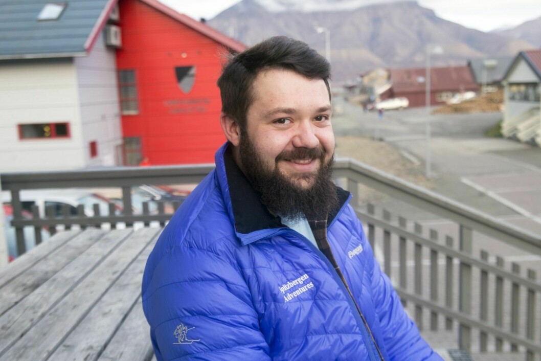 Misha Moliavko rømte storbyens mas og kjas, og fant lykken i Longyearbyen.