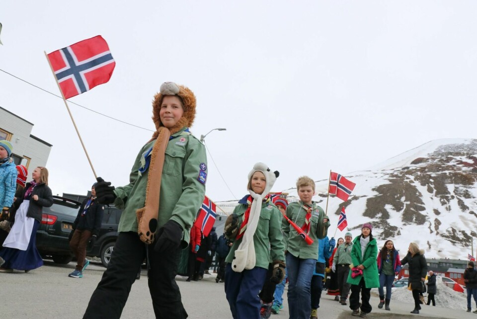 Se bilder fra årets 17. maitog
