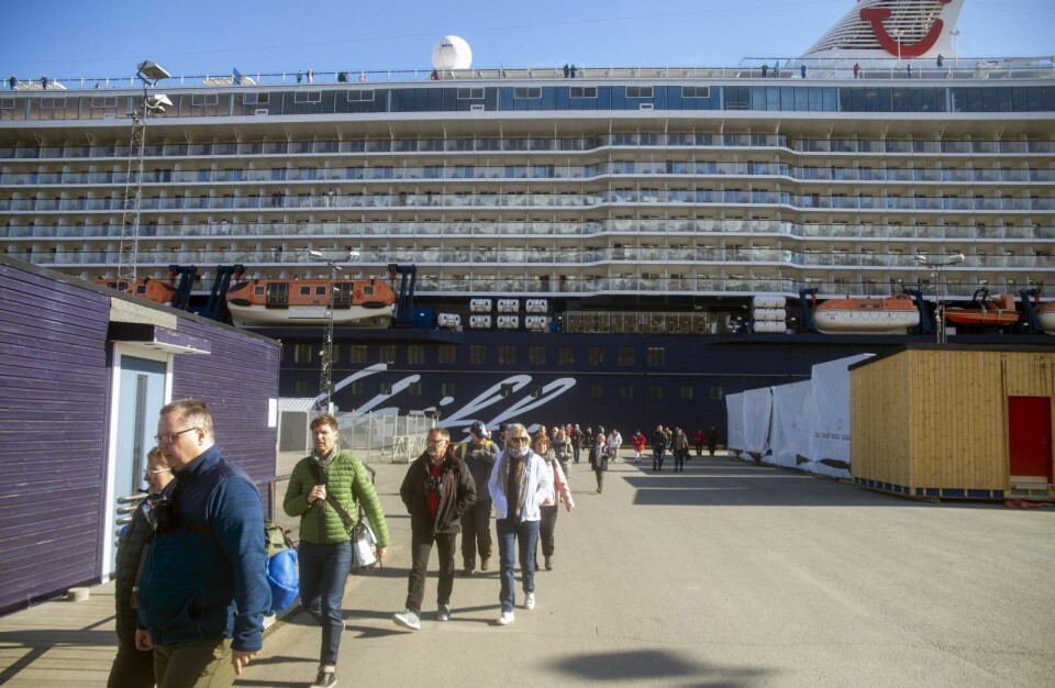 Straks etter at «Mein Schiff 4» hadde lagt til kai fredag morgen, begynte de tyske cruiseturistene å gå i land.
