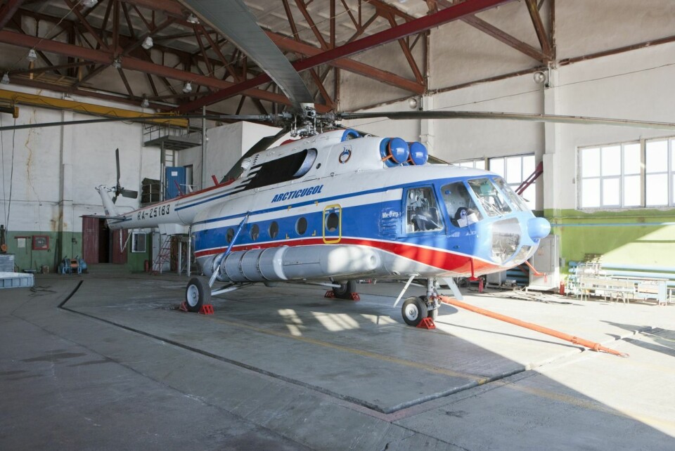 Det russiske Mil MI-8-helikopteret på Kapp Heer-basen like nord for Barentsburg. Et lignende helikopter skal ha styrtet i havet. Det russiske Mil MI-8-helikopteret på Kapp Heer-basen like nord for Barentsburg. Et lignende helikopter skal ha styrtet i havet.