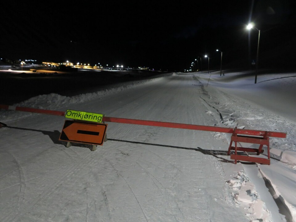 Veen opp til Huset, som har vært stengt siden lørdag, har åpnet igjen.