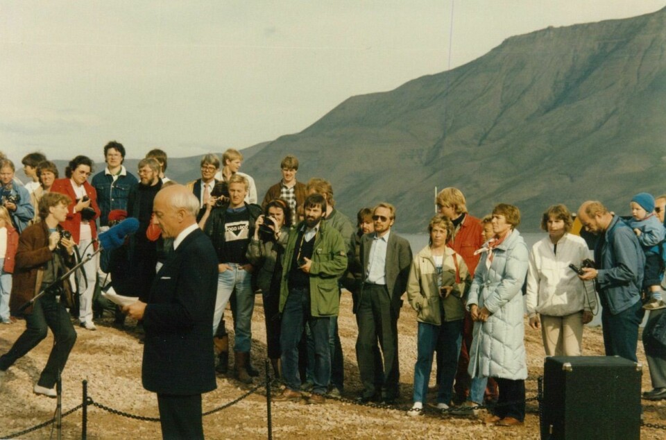Kåre Willoch på besøk i anledning 60-årsjubileet for Svalbardtraktaten.