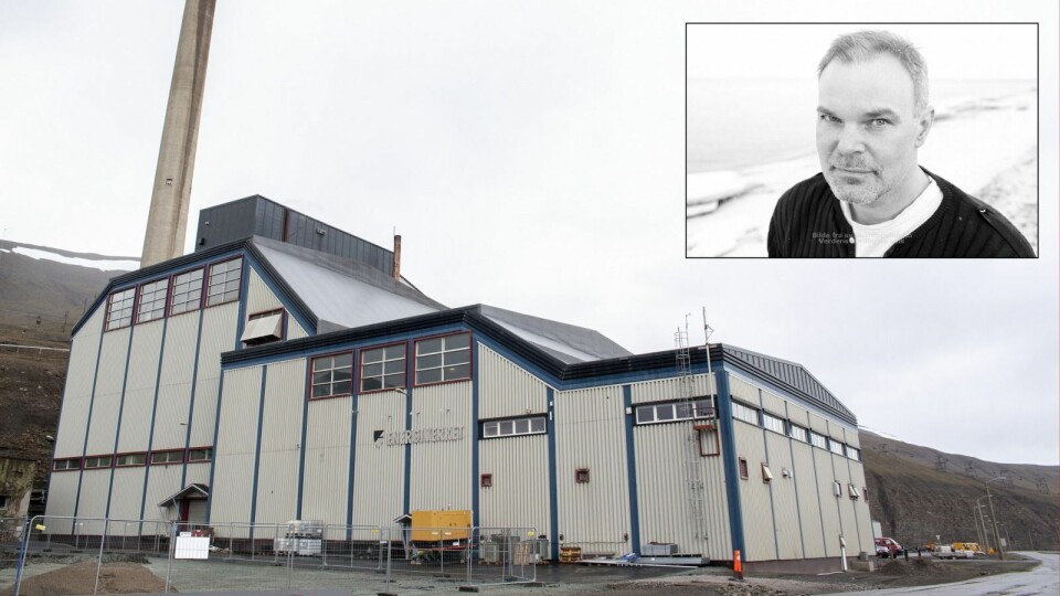 Christopher Engås tar til ordet for å få fastlandsstrøm til Svalbard. Christopher Engås tar til ordet for å få fastlandsstrøm til Svalbard.