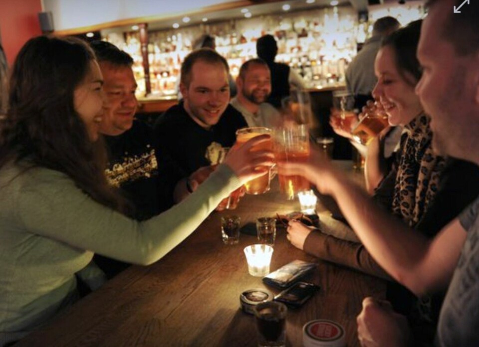Særdeles observante gjester på Karlsberger pub har to ganger den siste tiden sørget for at de som stjeler flasker med brennevin ble tatt.