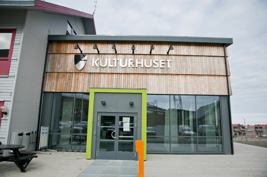 Felleshus: Longyearbyen FrP foreslår å bygge et nytt felles kulturhus der alle aktører innen kunst og kultur kan samles, foreksempel i forlengelsen av det eksisterende kulturhuset i byen. Felleshus: Longyearbyen FrP foreslår å bygge et nytt felles kulturhus der alle aktører innen kunst og kultur kan samles, foreksempel i forlengelsen av det eksisterende kulturhuset i byen.