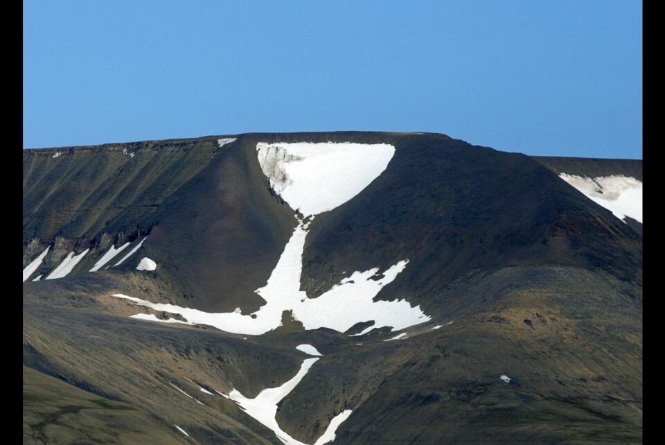 Champagneglasset i Operafjellet er ikke lenger intakt. Søndag gikk stetten. Champagneglasset i Operafjellet er ikke lenger intakt. Søndag gikk stetten.