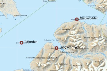 Padlerne ble funnet i sjøen utenfor Diabasodden. Politiet anslår at de da hadde ligget i sjøen i et par timer. Padlerne ble funnet i sjøen utenfor Diabasodden. Politiet anslår at de da hadde ligget i sjøen i et par timer.