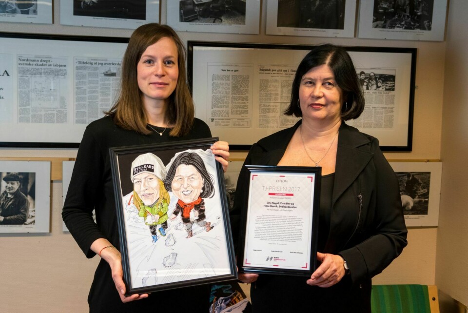 Journalist Line Nagell Ylvisåker og redaktør Hilde Røsvik vant pris for tre artikler om skredet som rammet i 2015.