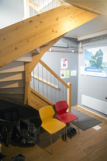 Elleve par sko forsvant fra oppgangen til Svalbard lodge før helga. Elleve par sko forsvant fra oppgangen til Svalbard lodge før helga.