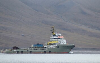 I ADVENTFJORDEN: «Bear» ankom Adventfjorden i 11.30-tiden torsdag, og ligger nå ute i fjorden. I ADVENTFJORDEN: «Bear» ankom Adventfjorden i 11.30-tiden torsdag, og ligger nå ute i fjorden.