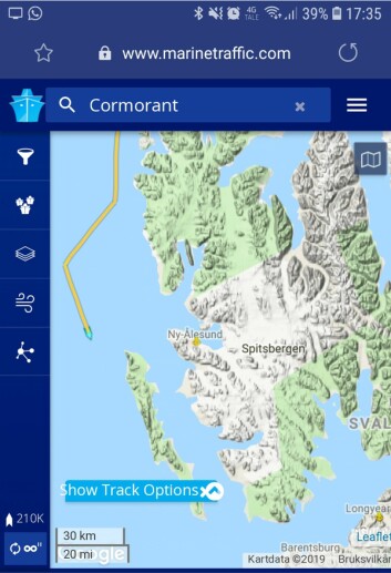 ONSDAG ETTERMIDDAG: Klokka 17.35 onsdag ettermiddag viste kartet at kranfartøyet «Cormorant» var på vei sørover. Skjermdump: Marinetraffic.com