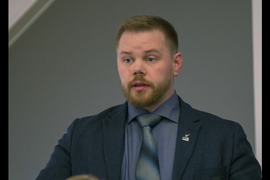 Kjetil Figenschou er absolutt ikke enig i det som kommer fram i lederen i forrige utgave av Svalbardposten. Kjetil Figenschou er absolutt ikke enig i det som kommer fram i lederen i forrige utgave av Svalbardposten.