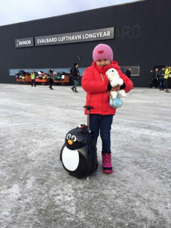 Da Madelin var kreftfri hadde foreldrene lovet at hun kunne bestemme hvor de skulle reise. Hun valgte Svalbard. Da Madelin var kreftfri hadde foreldrene lovet at hun kunne bestemme hvor de skulle reise. Hun valgte Svalbard.