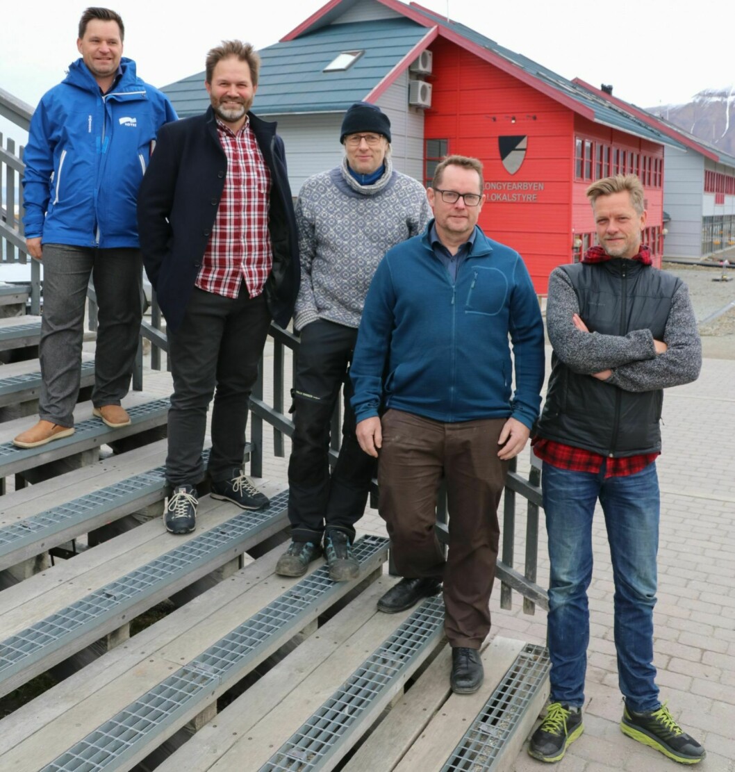 LISTETOPPENE: Toppkandidatene fra de fem partiene som stiller til lokalvalget i år er, fra venstre, Stein-Ove Johannessen (H), Arild Olsen (Ap), Jørn Dybdahl (Frp), Pål Berg (MDG) og Terje Aunevik (V).