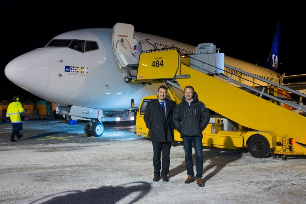 Jan Gunnar Pedersen, direktør i underveistjenesten i Avinor Flysikring og operativ leder Raymond Ingebrigtsen var med på den første flyvingen som benyttet seg av det nye GPS-systemet. Jan Gunnar Pedersen, direktør i underveistjenesten i Avinor Flysikring og operativ leder Raymond Ingebrigtsen var med på den første flyvingen som benyttet seg av det nye GPS-systemet.