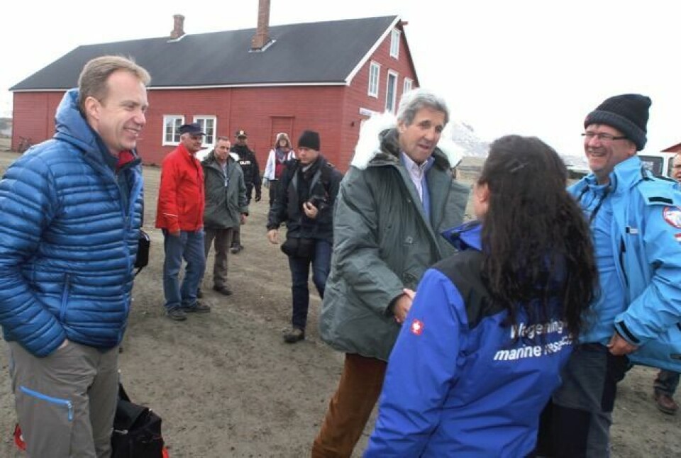 De nederlandske forskerne Matine Vandenheuvel-Greve og Maarten Loonen satte pris på at John Kerry og Børge Brende var interessert i deres forskning.