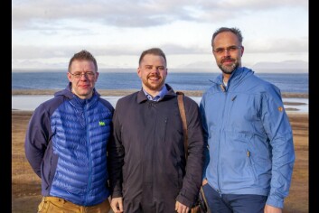 Lokalpolitikerne Arnt Vegar Jensen (Frp), Kjetil Figenschou (H) og Eirik Berger (V) er strålende fornøyd med at det ligger penger til Svalbard folkehøgskole i forslag til statsbudsjett. Lokalpolitikerne Arnt Vegar Jensen (Frp), Kjetil Figenschou (H) og Eirik Berger (V) er strålende fornøyd med at det ligger penger til Svalbard folkehøgskole i forslag til statsbudsjett.