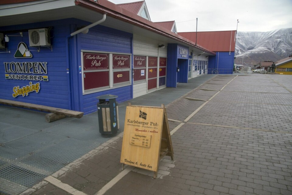 Mannen lagde kvalm på Karlsberger Pub. Nå er han utvist derfra og fra flere andre utesteder på Svalbard.