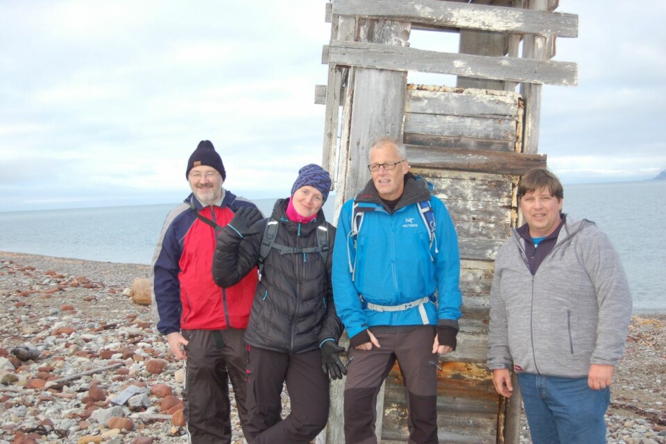Beathe reiste saman med frå høgre sambuar Webjørn Landmark, Lars P. Brandal og Lars J. Brandal. f Beathe reiste saman med frå høgre sambuar Webjørn Landmark, Lars P. Brandal og Lars J. Brandal. f