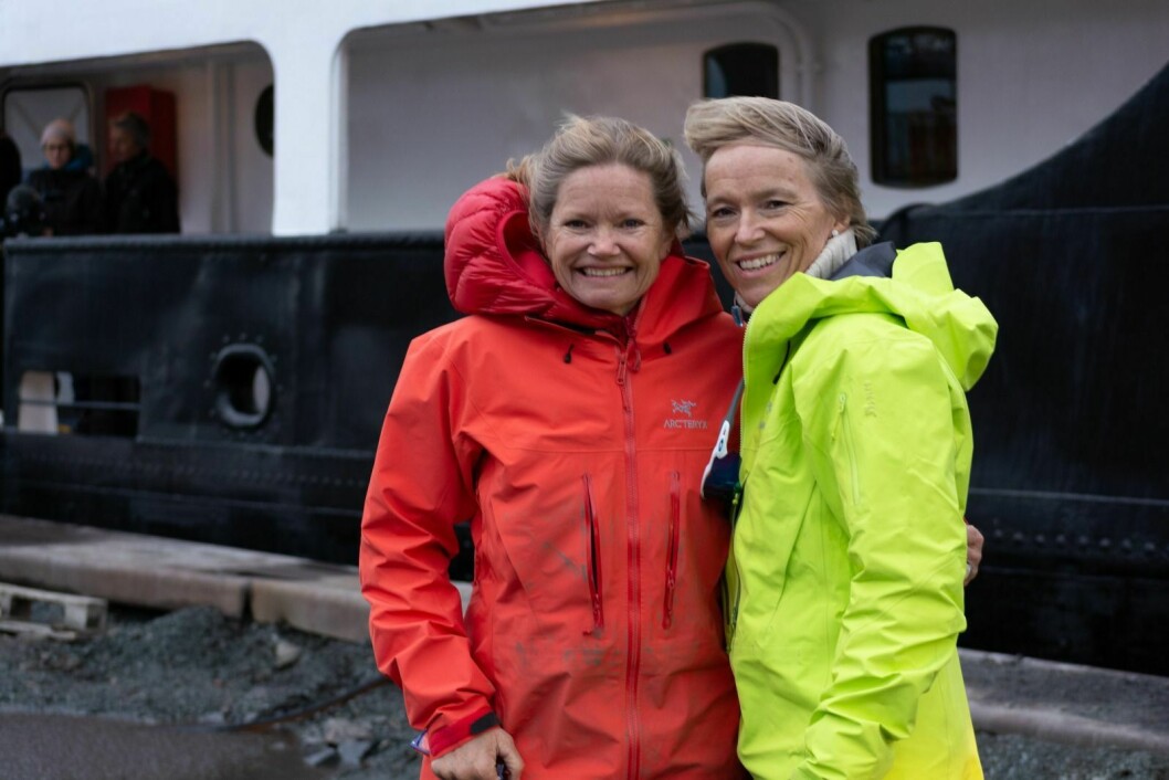 Sunniva Sørby (f.v.) og Hilde Fålun Strøm startet fredag forrige uke sitt overvintringseventyr på Bamsebu.