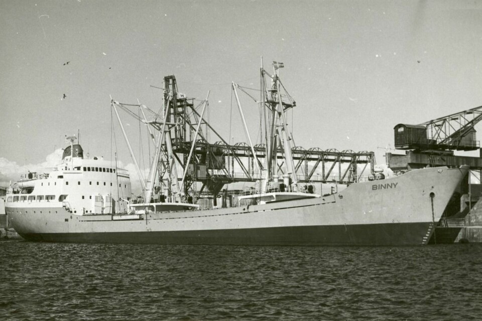 Leif Langnes kom første gang til Longyearbyen med kullbåten «Binny» den 20. juni 1964. Leif Langnes kom første gang til Longyearbyen med kullbåten «Binny» den 20. juni 1964.