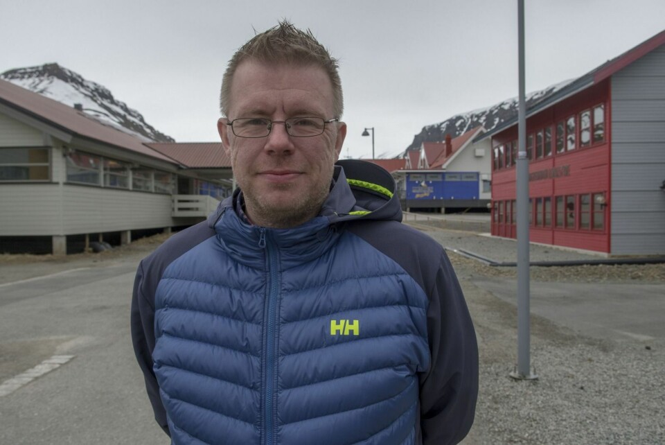 La oss betale regningene før vi går på fest!