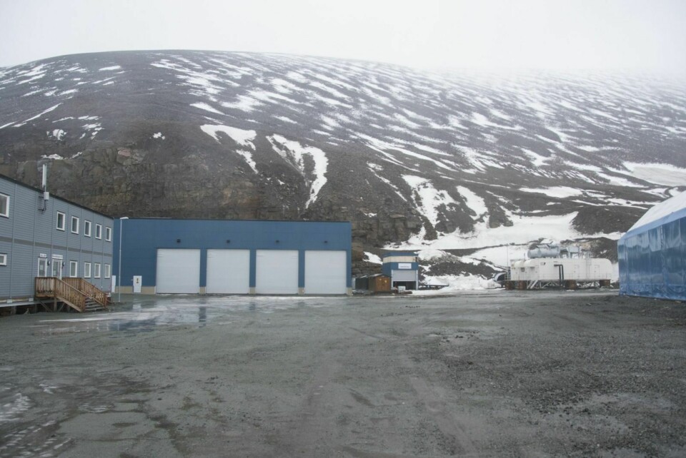 Inngangen til gruva i Lunckefjell. Det er 14 millioner tonn høyverdig kull igjen her og i Svea, som Store Norske ønsker å drive ut.