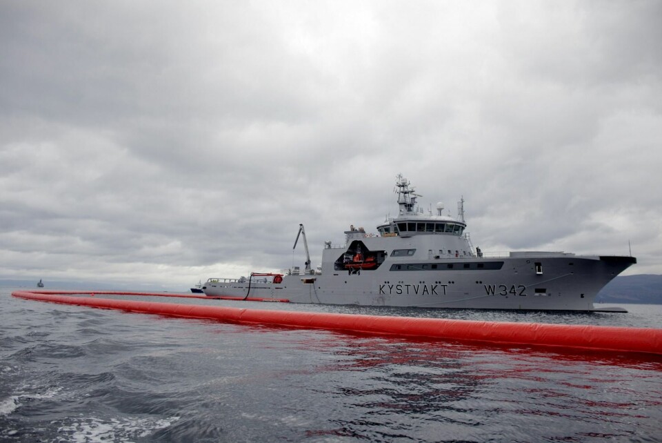 Kystvaktskipet KV Sortland befant seg øst for Hopen da de fredag måtte be om assistanse da et av mannskapet pådro seg en skade i øyet. Her er skipet fotografert under øvelse Gardex 2010.