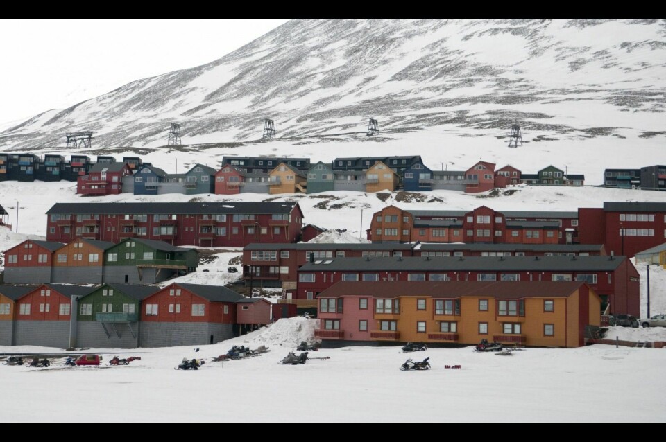 Store Norske, LNS Spitsbergen og Longyearbyen boligeiendom har alle måttet avvise folk på boligjakt. Alt er fullt.
