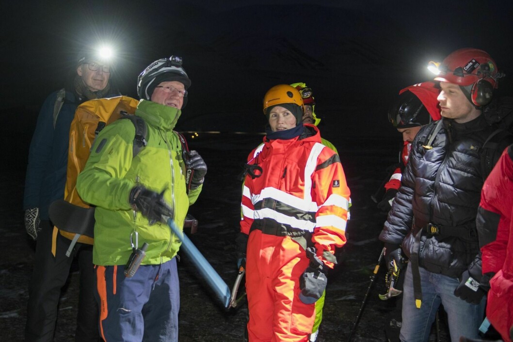 I slutten av januar var det befaring i området der snøsamleskjermene skal settes opp. Fra venstre Stian Bue Kanstad, NVE, Árni Jónsson, NGI, Marie Stølen og  Markus Schneider (svart jakke), begge Norsk Bergsikring.