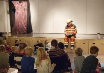 Tiril S. Jordbrudal, Vebjørn Lutnæs, Astrid H. Helgesen og Sara I. Johansen hadde en fin dialog med gruvebusen. Tiril S. Jordbrudal, Vebjørn Lutnæs, Astrid H. Helgesen og Sara I. Johansen hadde en fin dialog med gruvebusen.