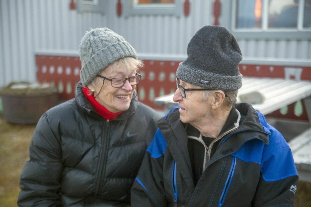 Reidun og Johan møttes da de begge var sjøfolk på 1960-tallet, og kom til Svalbard for over 50 år siden. Tilfeldighetene gjorde at Svalbard ble deres hjem, og om noen få uker vender de tilbake til fastlandet.