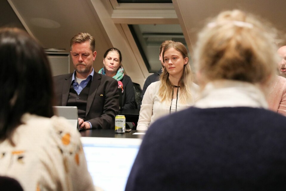 VENSTRE: Terje Aunevik og Karine Hauan (begge V) var blant de fem - fire fra Venstre og én fra MDG - som stemte imot forslagene fra Ap, H og Frp. VENSTRE: Terje Aunevik og Karine Hauan (begge V) var blant de fem - fire fra Venstre og én fra MDG - som stemte imot forslagene fra Ap, H og Frp.