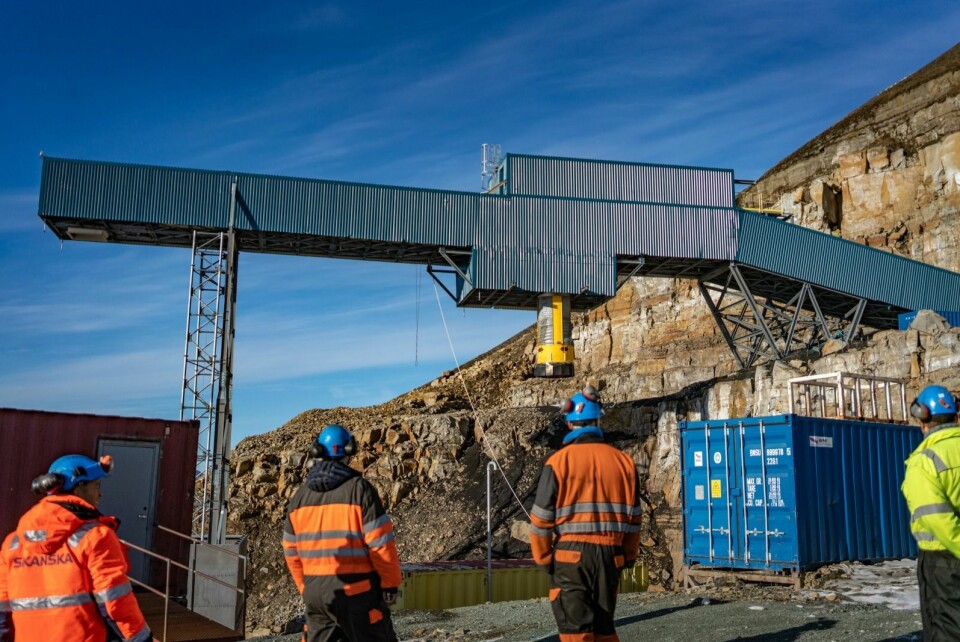 I september var entreprenører på plass i Lunckefjell og Svea for å komme med tilbud på oppryddningsarbeidet.