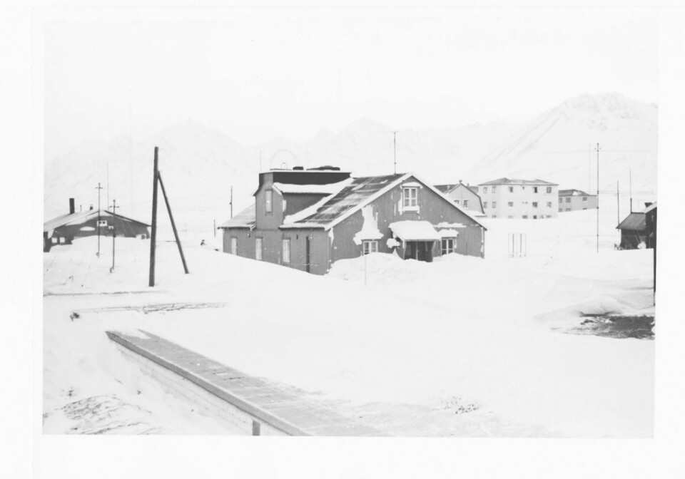 Skolen i Ny-Ålesund ble innredet til feltstasjon.