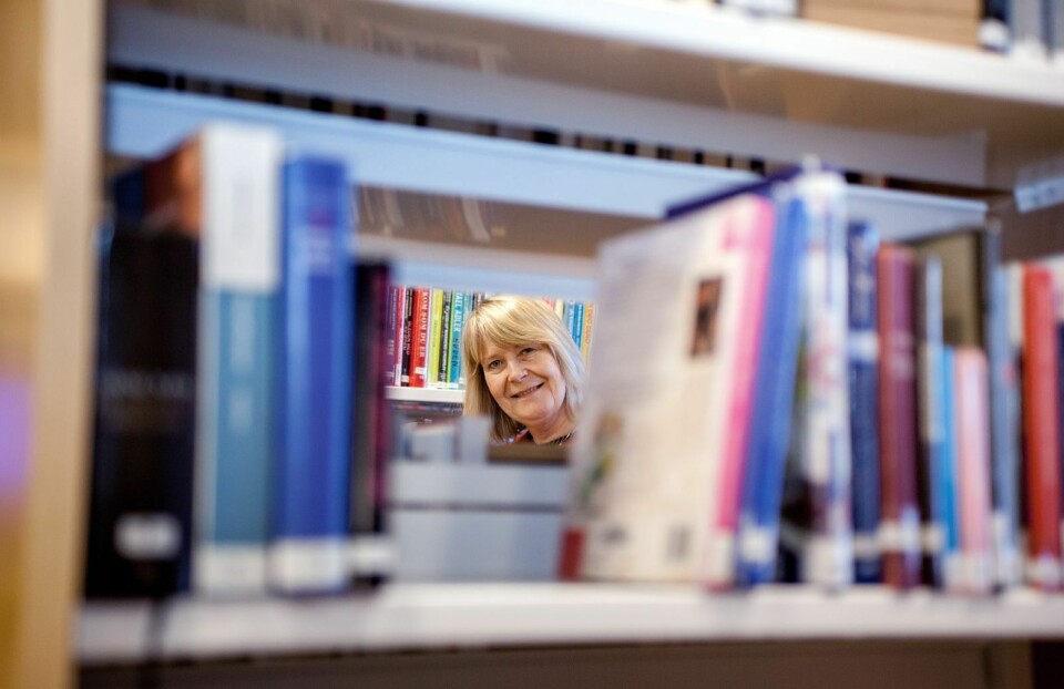 Biblioteksjef Elin A. Olsrud har gitt det nye lokalet æren for at biblioteket doblet besøkstallet i fjor.