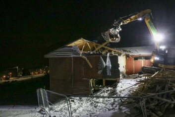 Det er stusselig å se at huset blir revet, men Jon Bautz syns det er greit at et kapittel blir avsluttet. Det er stusselig å se at huset blir revet, men Jon Bautz syns det er greit at et kapittel blir avsluttet.