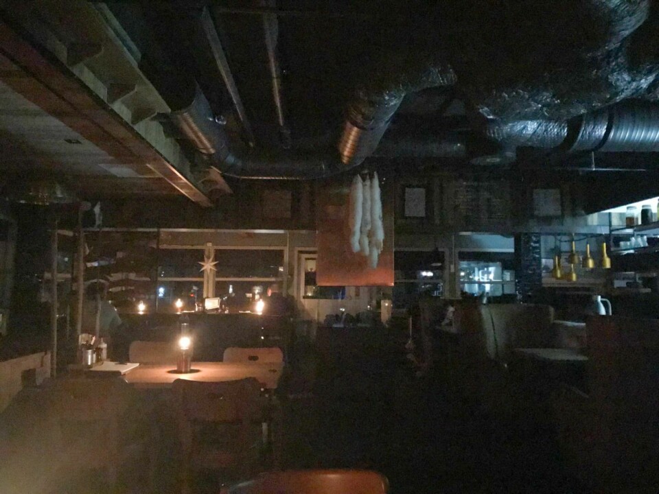 Slik så det ut på Stationen under strømstansen i går. Slik så det ut på Stationen under strømstansen i går.